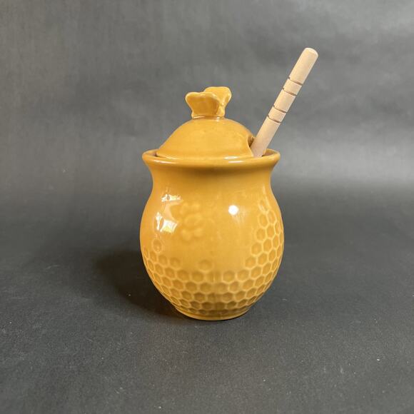 Creative Co-Op Honey Pot with Wood Dipper – Golden Yellow Stoneware Jar (8 oz) - Picture 2 of 10
